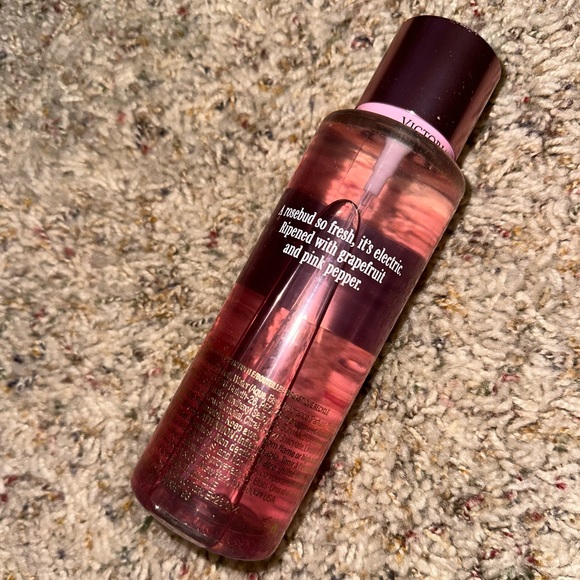 NWT Victoria secret petal 💕♥️🌸 buzz 🐝 - Picture 3 of 3